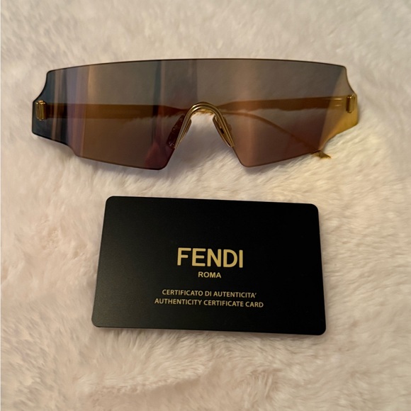 Fendi Sunglasses with Brown and Gold Lens